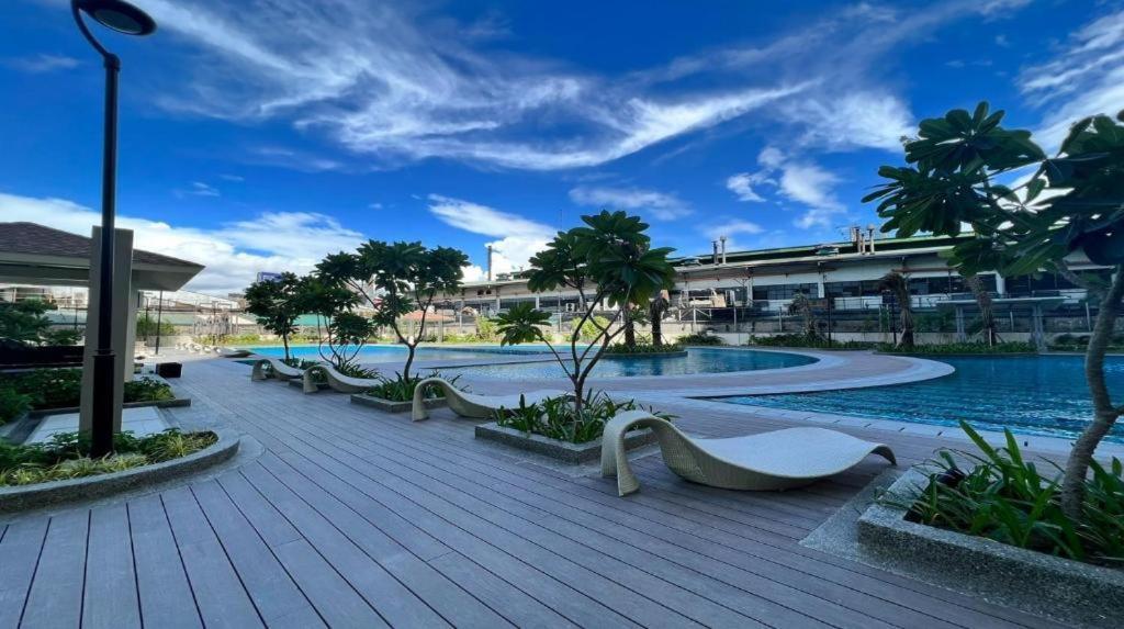 1Br Prisma Residences Dmci Stylish Condo Pasig City Екстер'єр фото