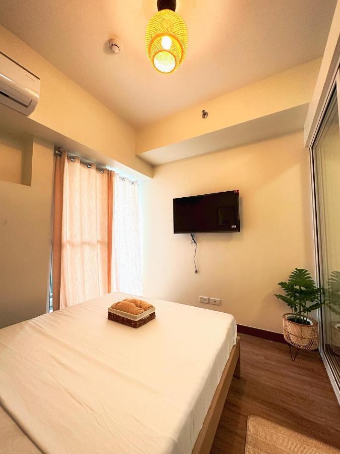 1Br Prisma Residences Dmci Stylish Condo Pasig City Екстер'єр фото
