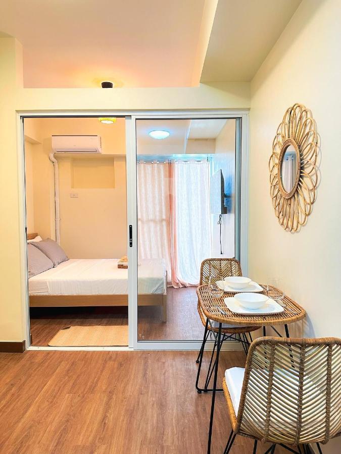 1Br Prisma Residences Dmci Stylish Condo Pasig City Екстер'єр фото